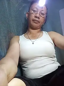 Linda-04 webcam