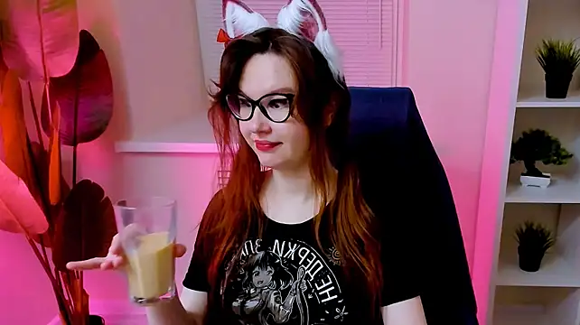 CarolGiggly webcam