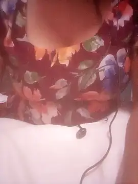 TINASONI live cam on StripChat