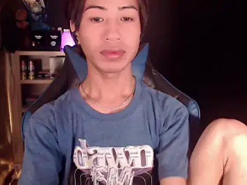 Yukino23 live cam on StripChat