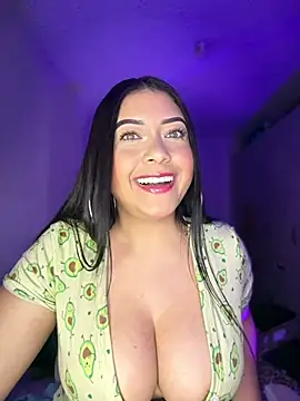 cami_ortiz__ webcam
