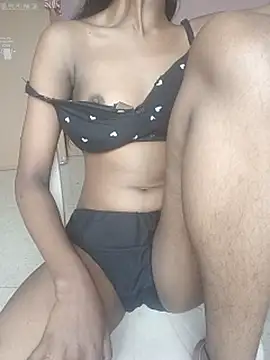 sexy___hotty live cam on StripChat