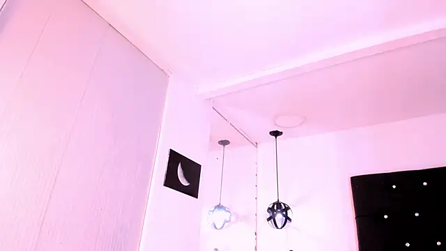 miss__yissell live cam on StripChat