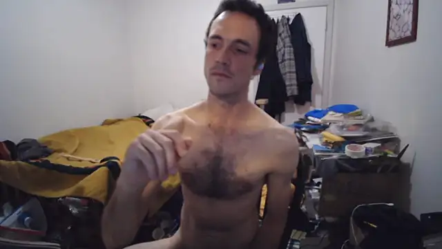 JohnnyMoves webcam