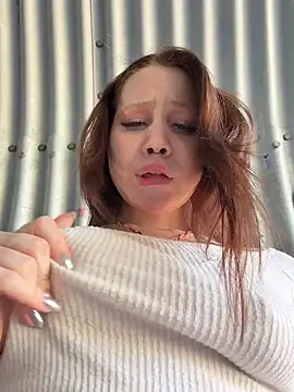 slaviccandy (F teen) - stretch pussy w fingers in public WC🚽