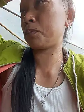 Linda-04 live cam