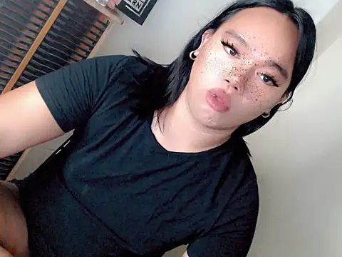 ItsmeNikitaDragon live cam preview