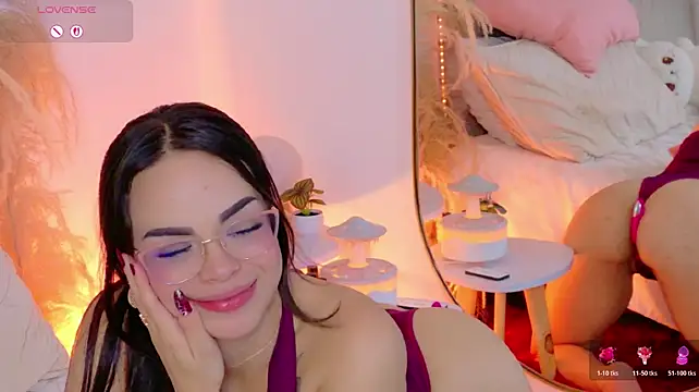 Maddie_Evanss live cam on StripChat