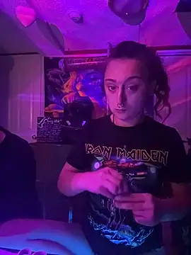 NovaLove2002 live cam preview