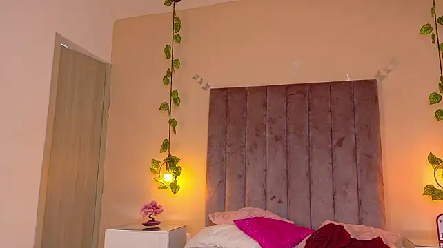 Dahlia_Rousse webcam