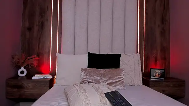 LucySalvatore_