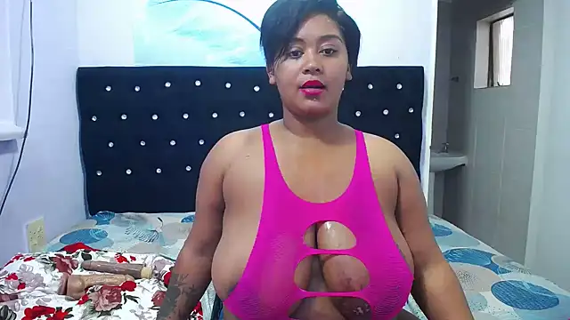 sexydiamond15 webcam