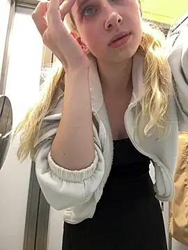 michelle_lovique webcam