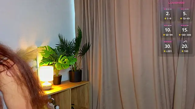LeyaaStarr