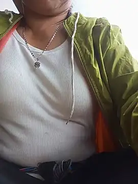 Linda-04 webcam