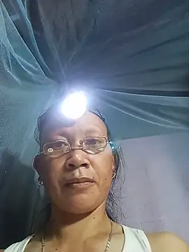 Linda-04 webcam