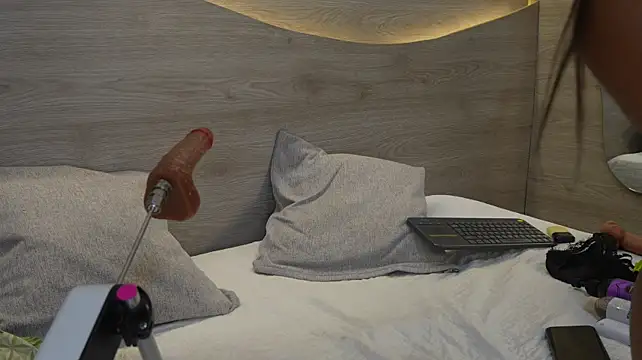 Hayden_Baez webcam