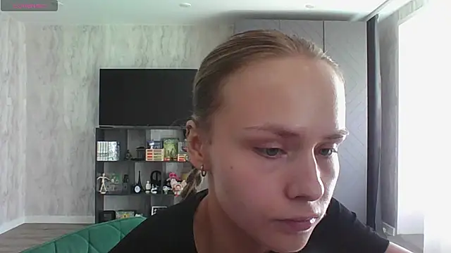 Annie_Cohn live cam on StripChat