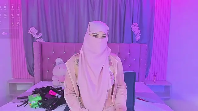 Nayla-Mouna