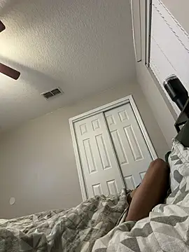 WavyAlloy30's live cam