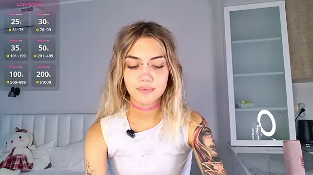 Mia_Syvelle webcam