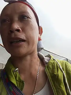 Linda-04 webcam
