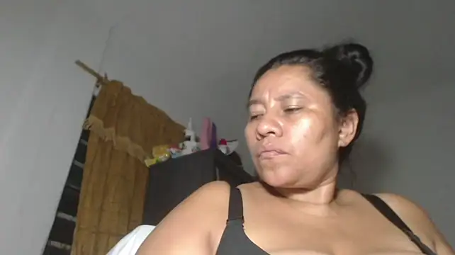 adrixxx38 webcam