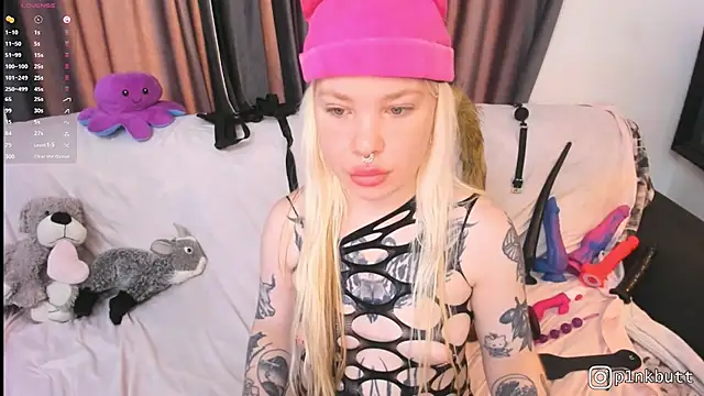 HelenGoat live cam on StripChat