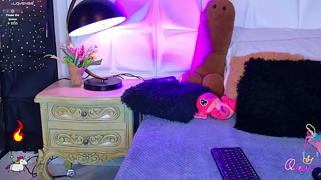 MalaikaBrown webcam