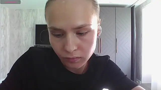Annie_Cohn