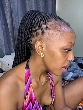 Sexylatisha webcam