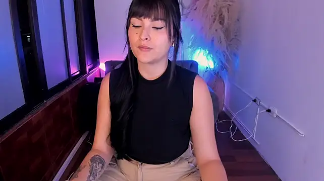 TifanyWhite_ webcam