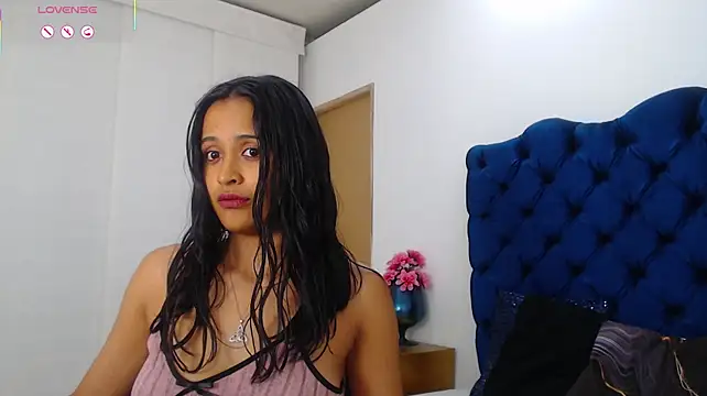 Lili666_ webcam
