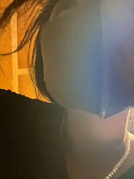 Nini_11 webcam