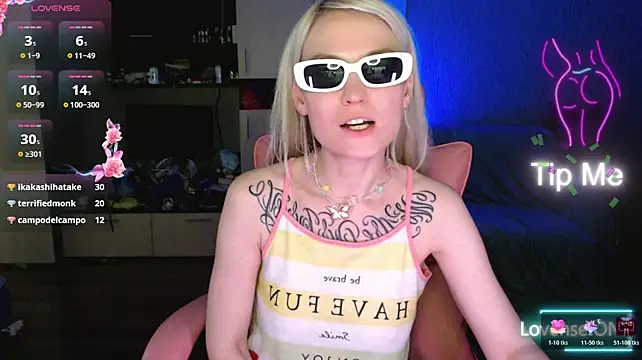mischellemeow13 webcam