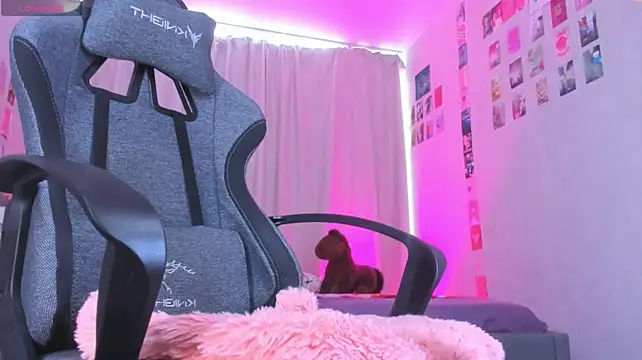Eva_Harper webcam