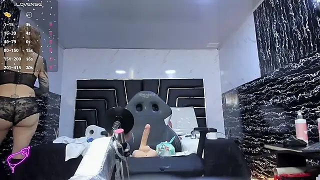 Ladyy_Scarlett webcam