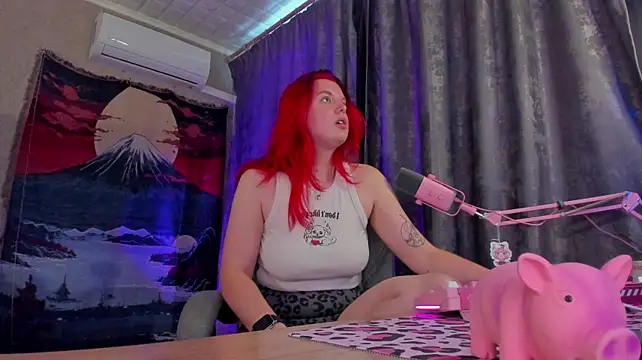 NattInRed live cam on StripChat