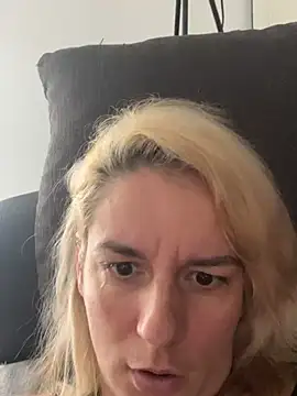 Fcupbabe live cam on StripChat