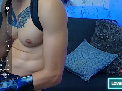 ragnar_valkor live cam on StripChat