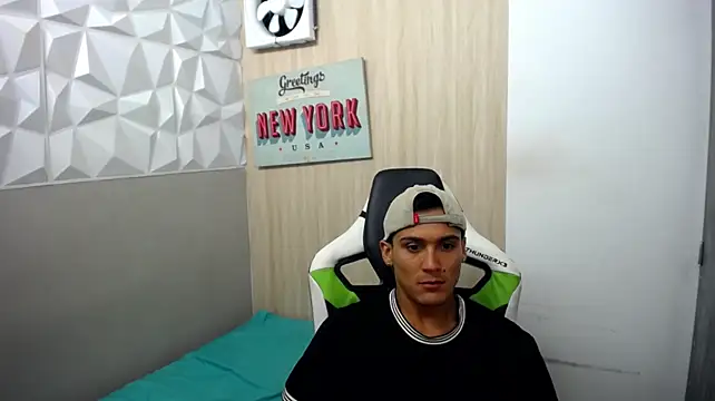 Jhon_athlete live sex cam