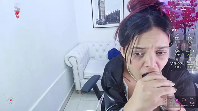 Maggy_t18 webcam