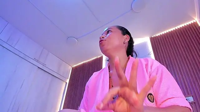 megan_rous_