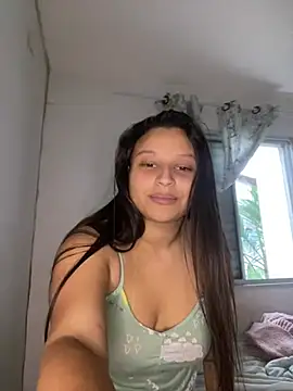 julia_moreira