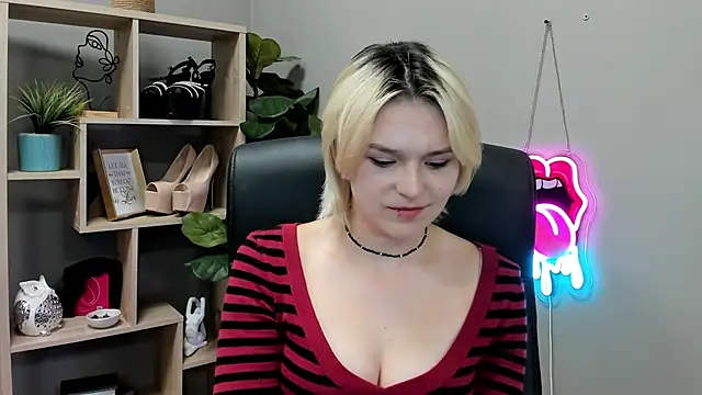 SweetLilyxo webcam