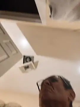 bobby69cock webcam