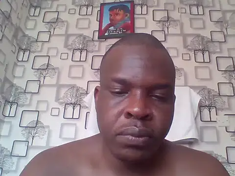 Chumba_001 live cam on StripChat