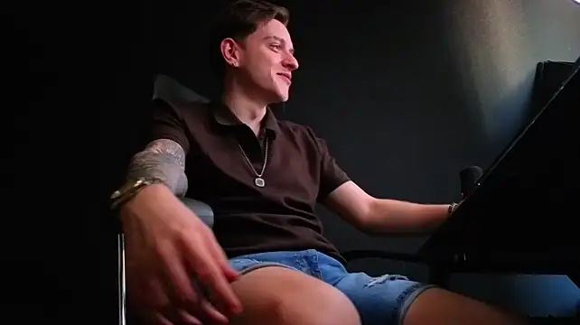 FelixStarkk live cam on StripChat