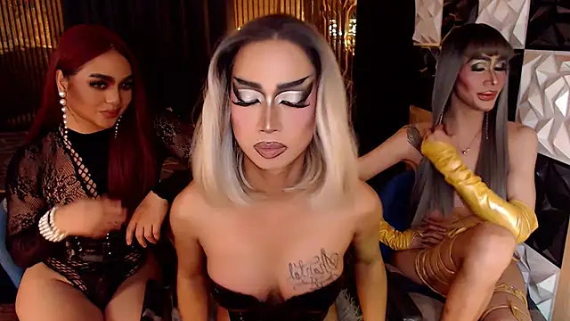 MonstrousCockDiva webcam