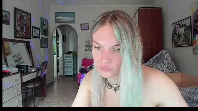 milliKira006 webcam